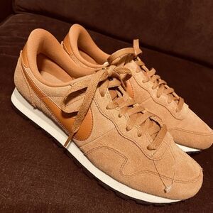 Nike Air Pegasus 83 Suede Gold Suede/Gold Suede-Mortar-Black 599129-770 8.5 US